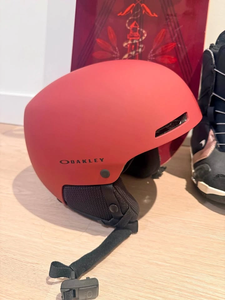 Oakley BOA Helmet