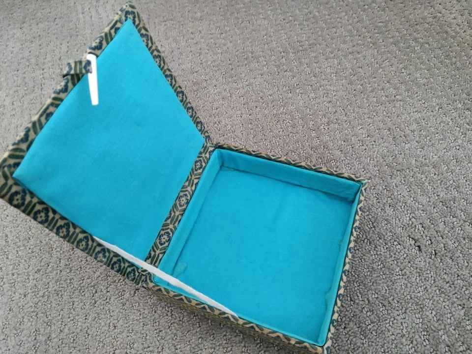 Vintage Asian Jewelry Box / Jewellery Storage Holder