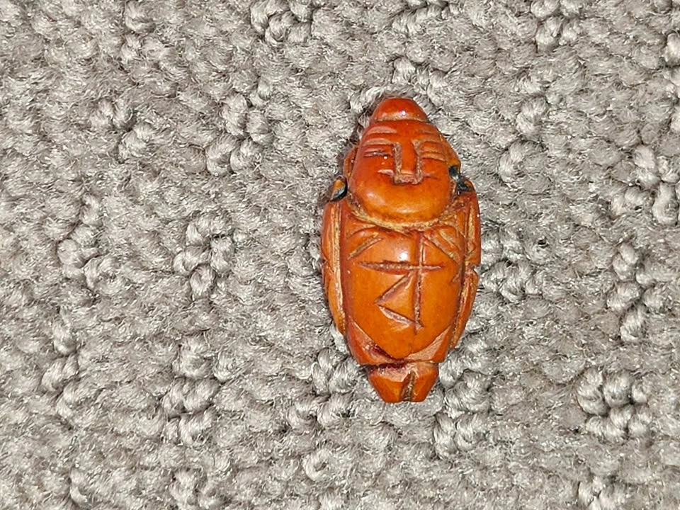 Rare Antique Chinese Hand Carved Olive Nut Art / Wood Bead