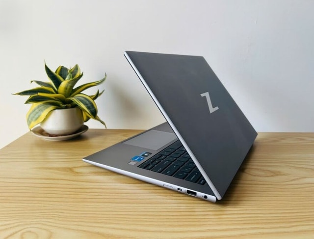 HP ZBook G9 Business Laptop (12th gen i7, 16GB RAM, 512GB SSD) - photo 3