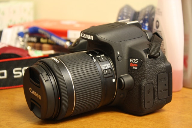 Canon Rebel T5i DSLR Camera Bundle