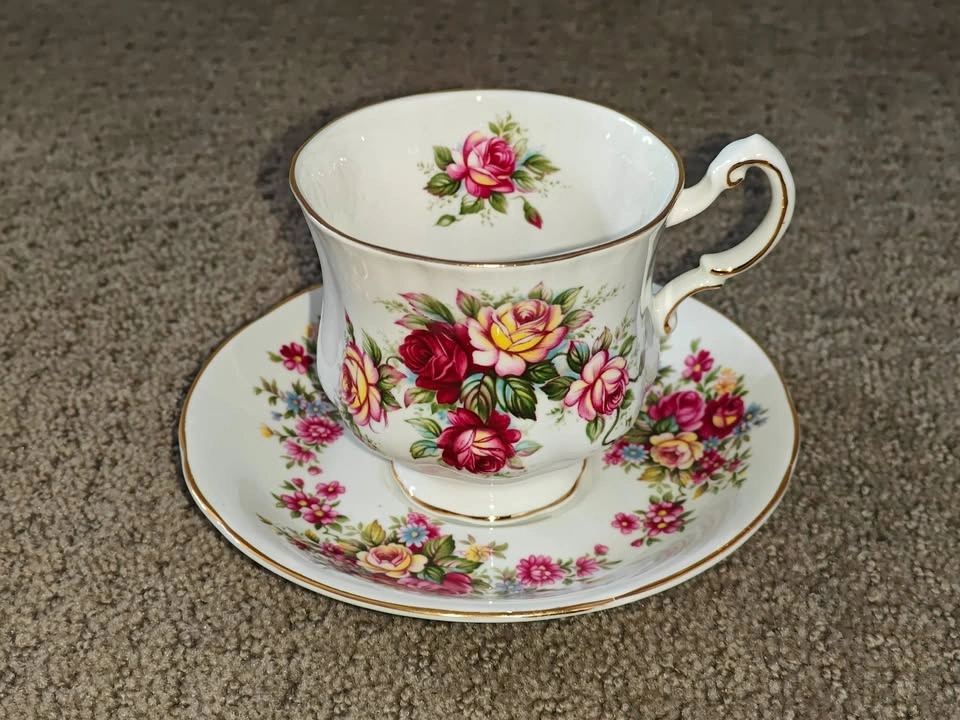 Vintage Tea Cup and Saucer Set - Paragon - Flower Festival Roses - photo 2