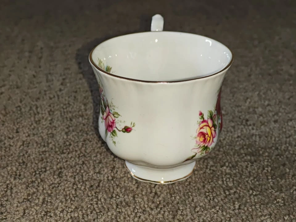 Vintage Tea Cup and Saucer Set - Paragon - Flower Festival Roses - photo 4