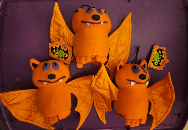HALLOWEEN  'Goofy Bat' - Sound Activated Plush Toys