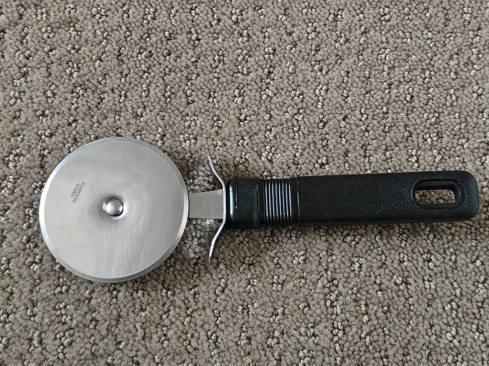 Stainless Steel Pizza Cutter Wheel - Pizza Slicer - photo 2