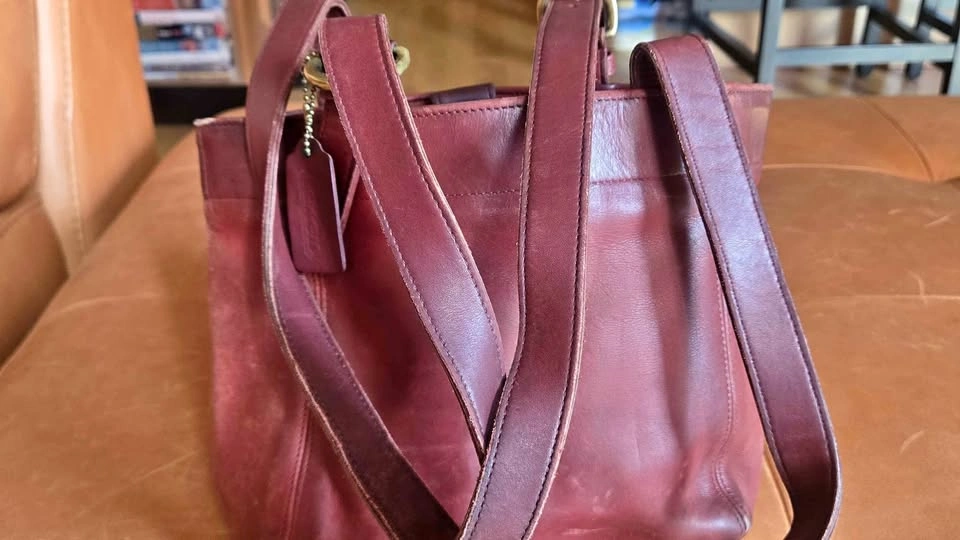Gorgeous Red Leather Purse