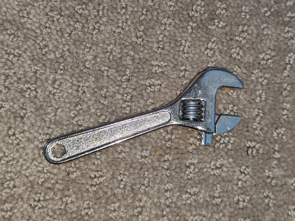 Mini Tool Set - 1/4" Combination & Adjustable Crescent Wrench - photo 4