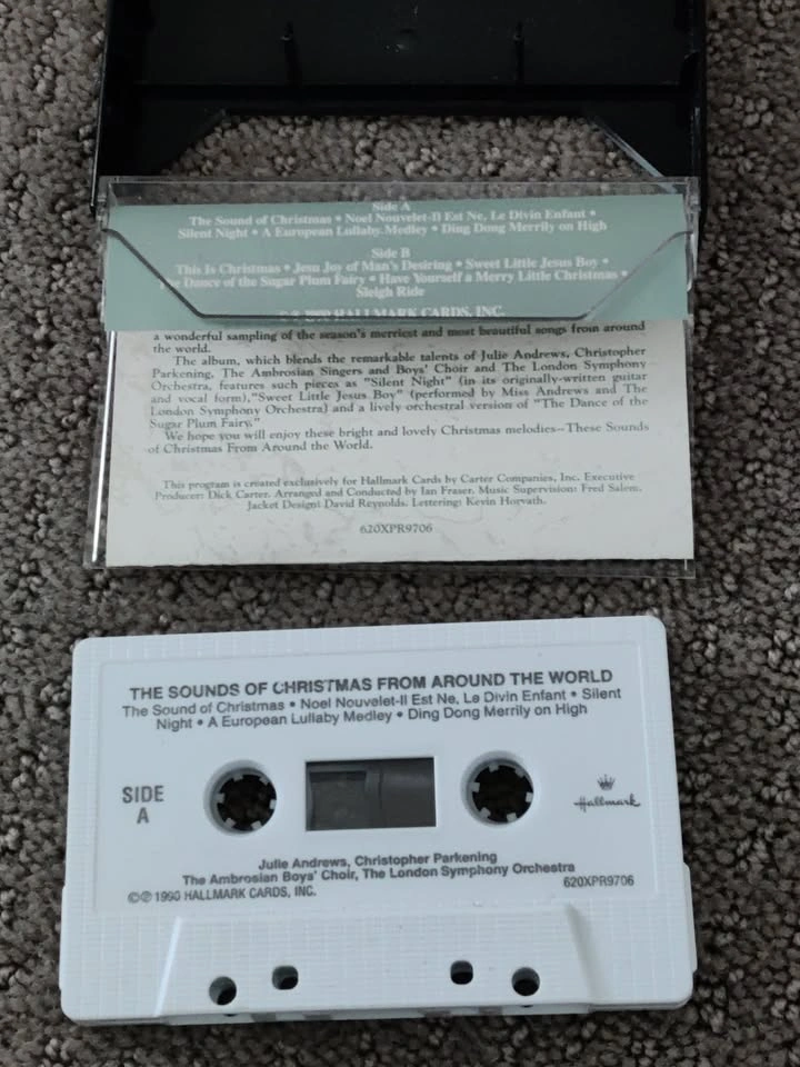 Julie Andrews - The Sounds of Christmas - Cassette Tape Music - photo 3
