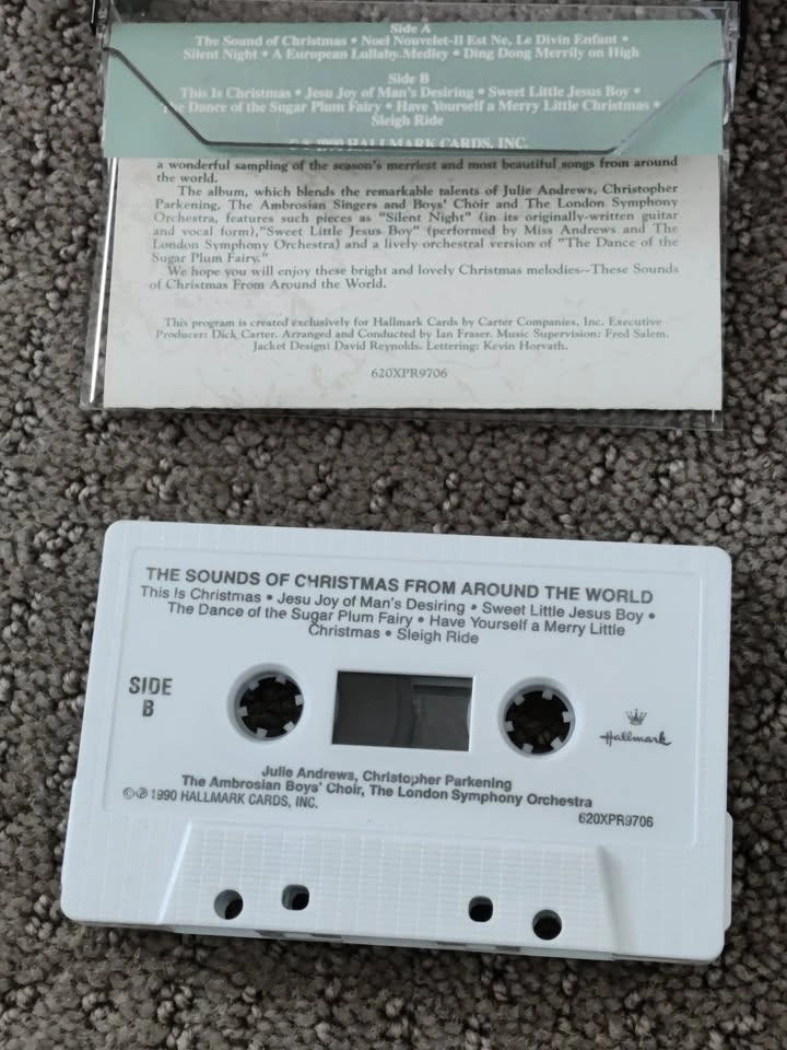 Julie Andrews - The Sounds of Christmas - Cassette Tape Music - photo 4