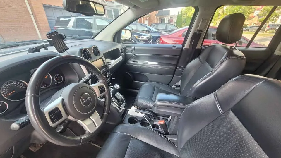 2015 Jeep Compass high latitude image indicator(3)