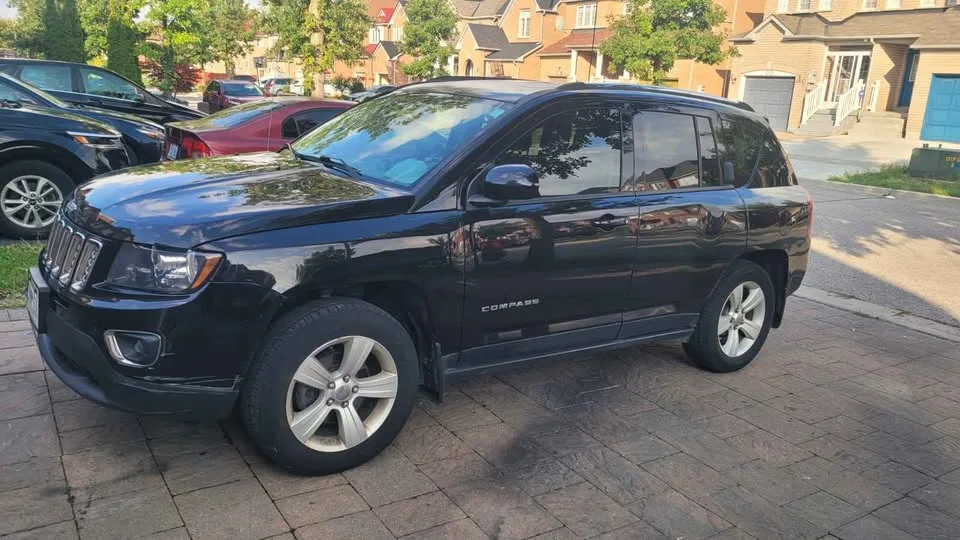 2015 Jeep Compass high latitude image indicator(4)