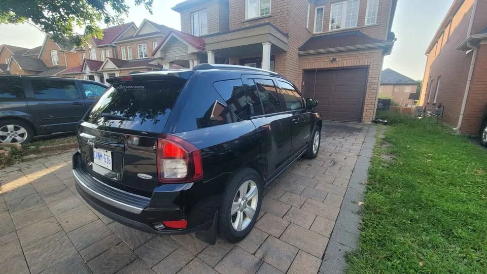 2015 Jeep Compass high latitude image indicator(5)