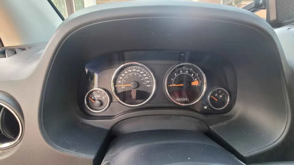 2015 Jeep Compass high latitude image indicator(6)