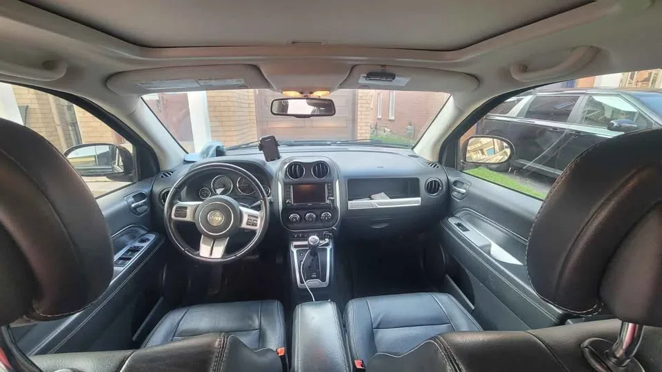 2015 Jeep Compass high latitude image indicator(7)