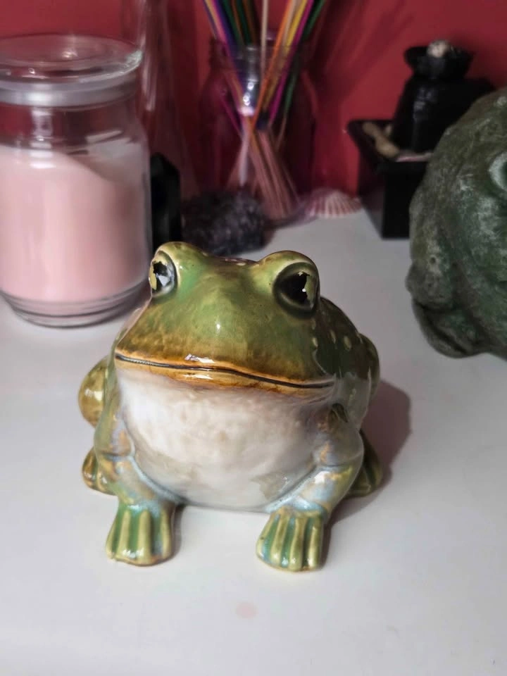 Cute Small Vintage Ceramic Frog - photo 4