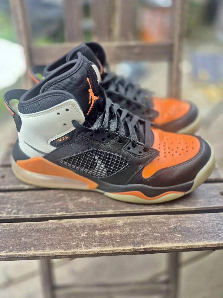 Jordan Mars 270 Shattered Backboard
