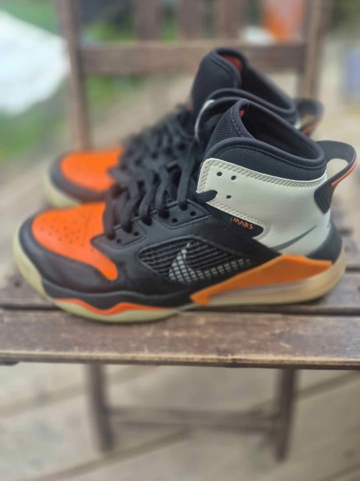 Jordan Mars 270 Shattered Backboard - photo 2