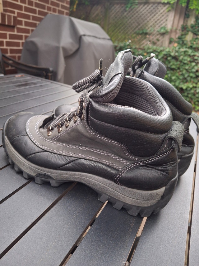 Stoneridge Leather Hiking Boots, Made in Portugal, Euro Size 41 - photo 3