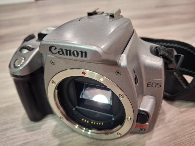 Canon EOS Digital Rebel XT Camera Body