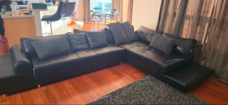 Black Full Grain Leather L-Shaped Sectional Sofa - photo 2