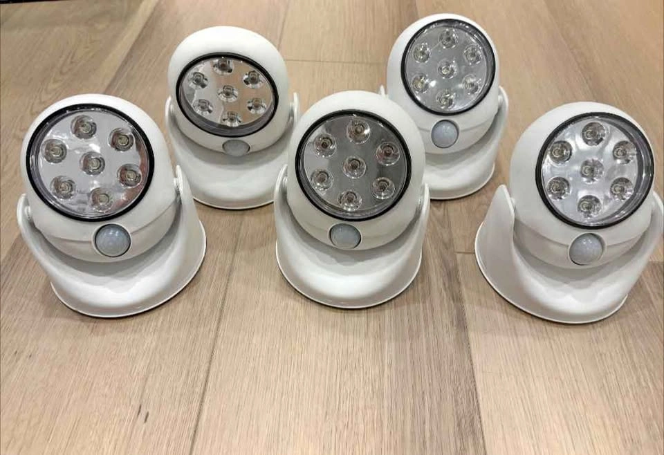 LED Motion Sensor 360 Degree Rotating LED outdoor Lights