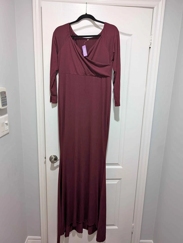 Maternity Dress NEW (Brand Ecavus Women Off Shoulder)
