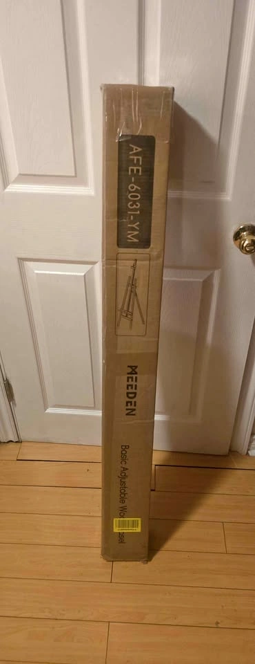 Brand New Wooden Art Easel - Solid Beechwood, Adjustable