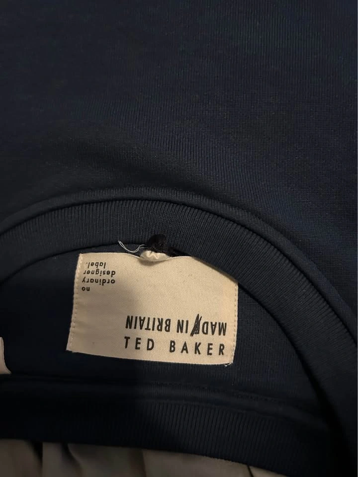 Ted Baker London Made in Britain Stitched Patch Navy Crewneck - photo 5