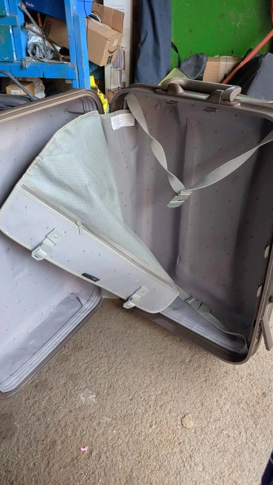 Delsey Hardside Spinner Suitcase - photo 3