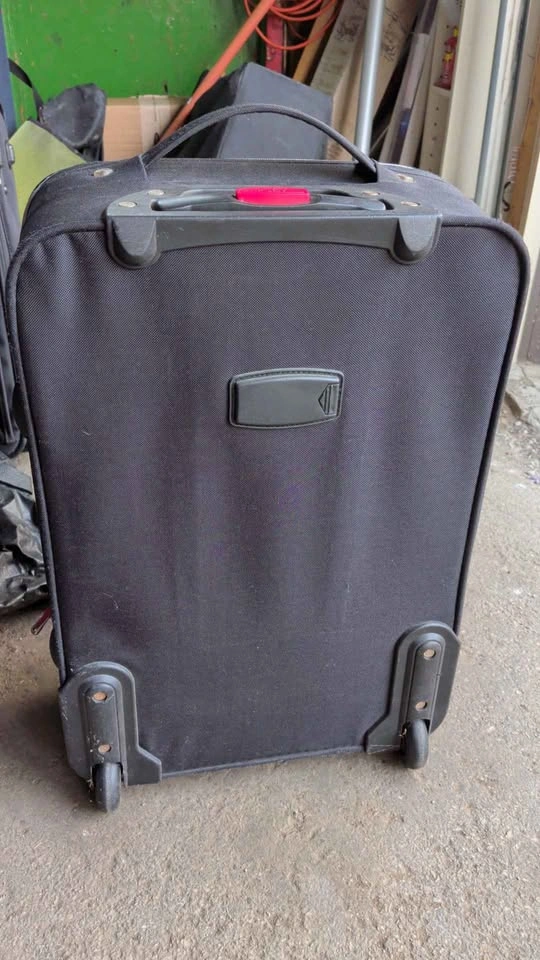Carrera Rolling Suitcase - photo 2