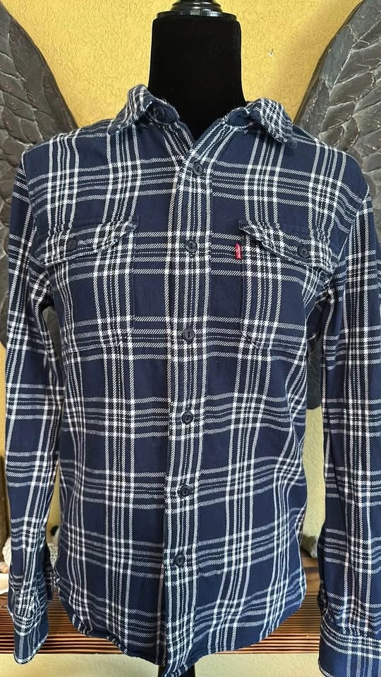 Levi’s Plaid button down Shirt - photo 2