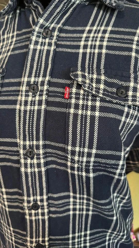 Levi’s Plaid button down Shirt - photo 3