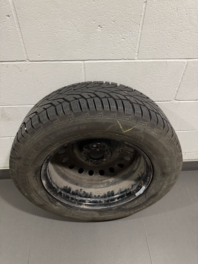 Brand New Tire 235/35 R 17 M&S Winter Tire on Rim