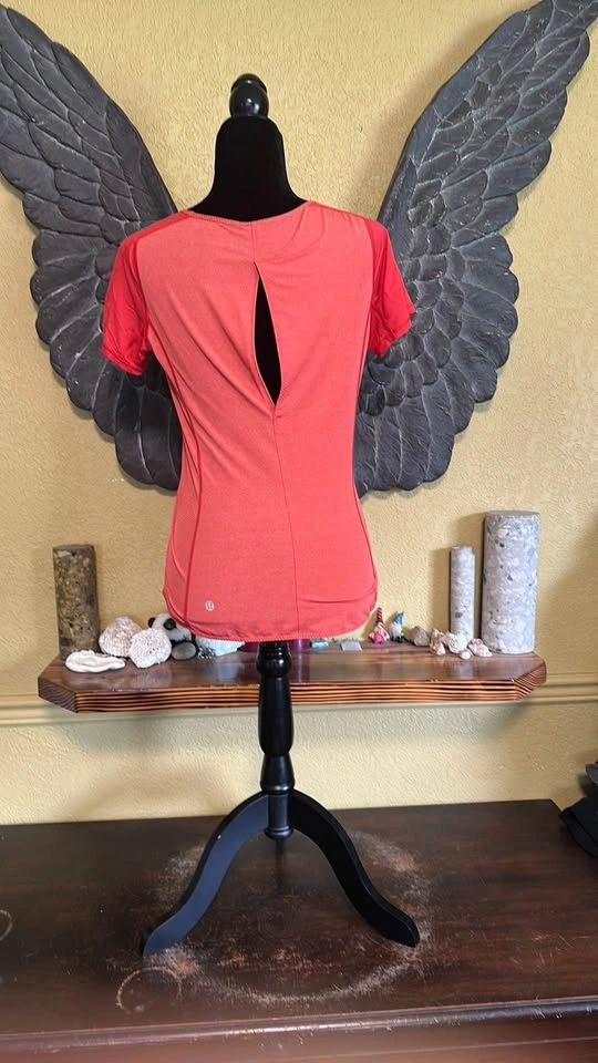 Lululemon Tee Shirt - photo 5