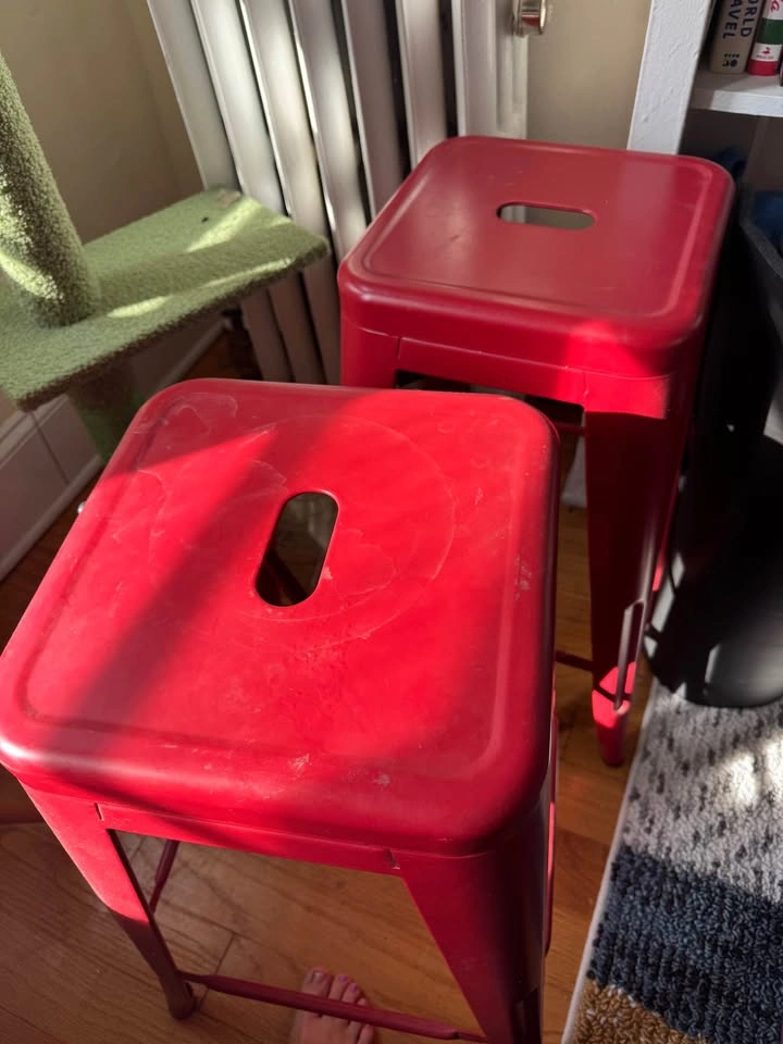 Set of 2 Red Metal Bar Stools - photo 2