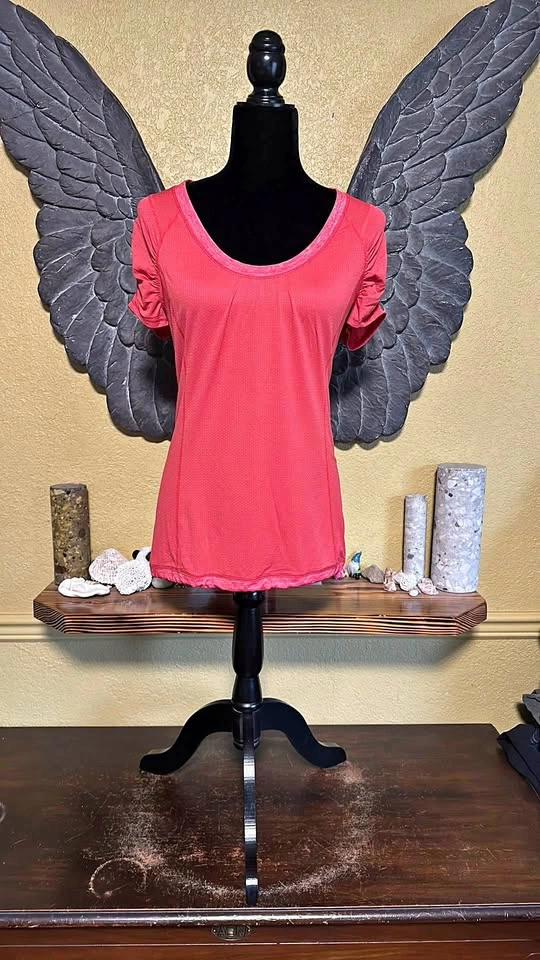 Lululemon Tee Shirt