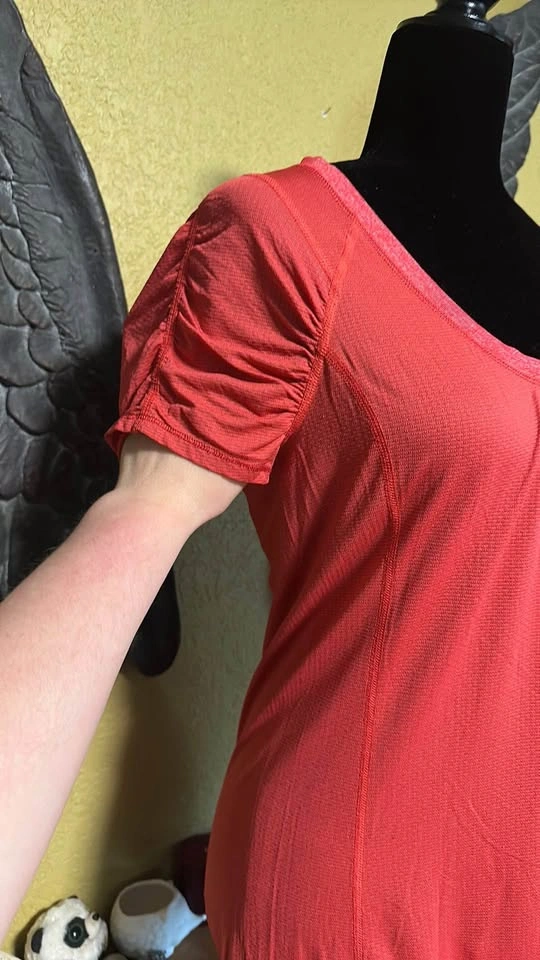 Lululemon Tee Shirt - photo 2