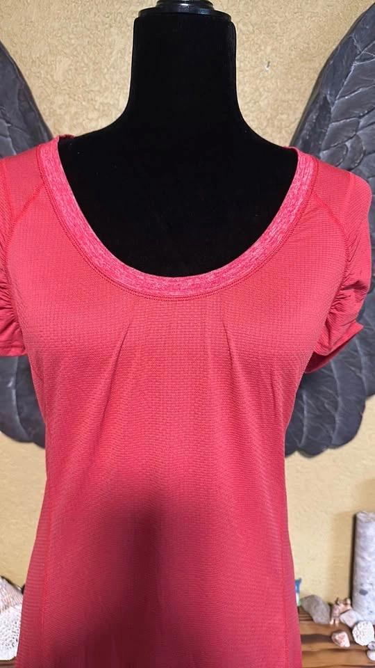 Lululemon Tee Shirt - photo 4