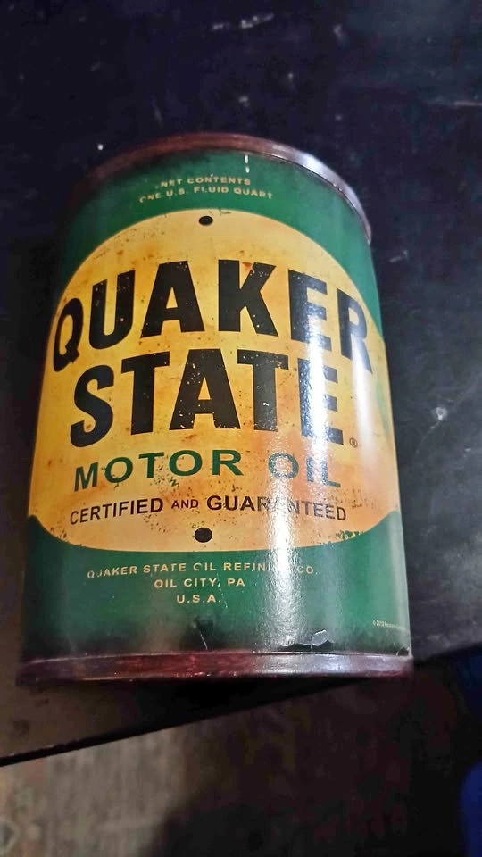 Quaker State Motor Oil Wall Decor