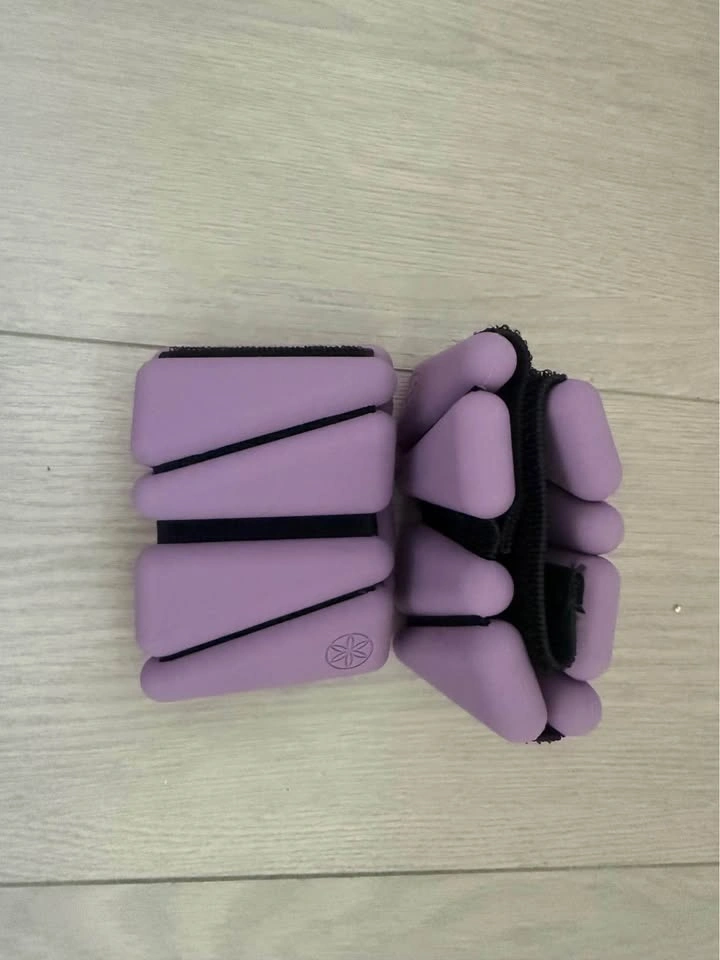Gaiam Wrist/Ankle Weights (Pair, Lilac) - photo 2