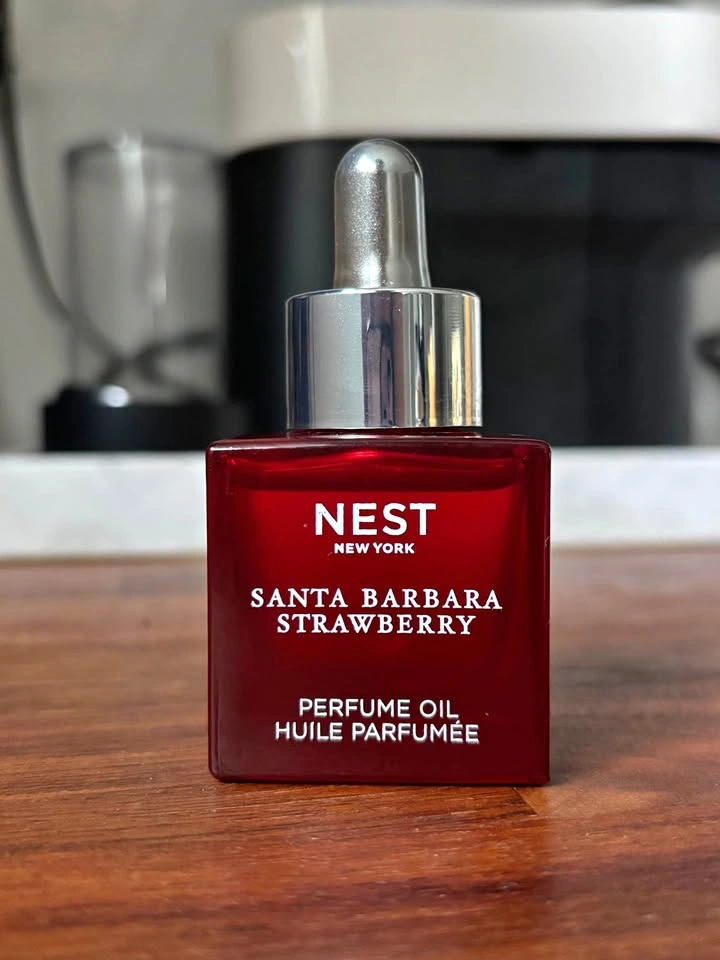 NEST Santa Barbara Strawberry perfume oil