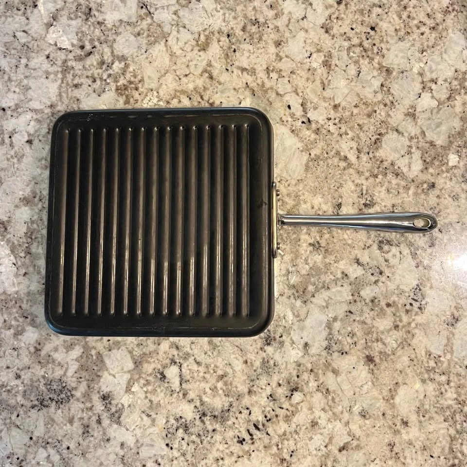 All-Clad HA1 Hard Anodized Nonstick 11x11 Inch Grill Pan - photo 2