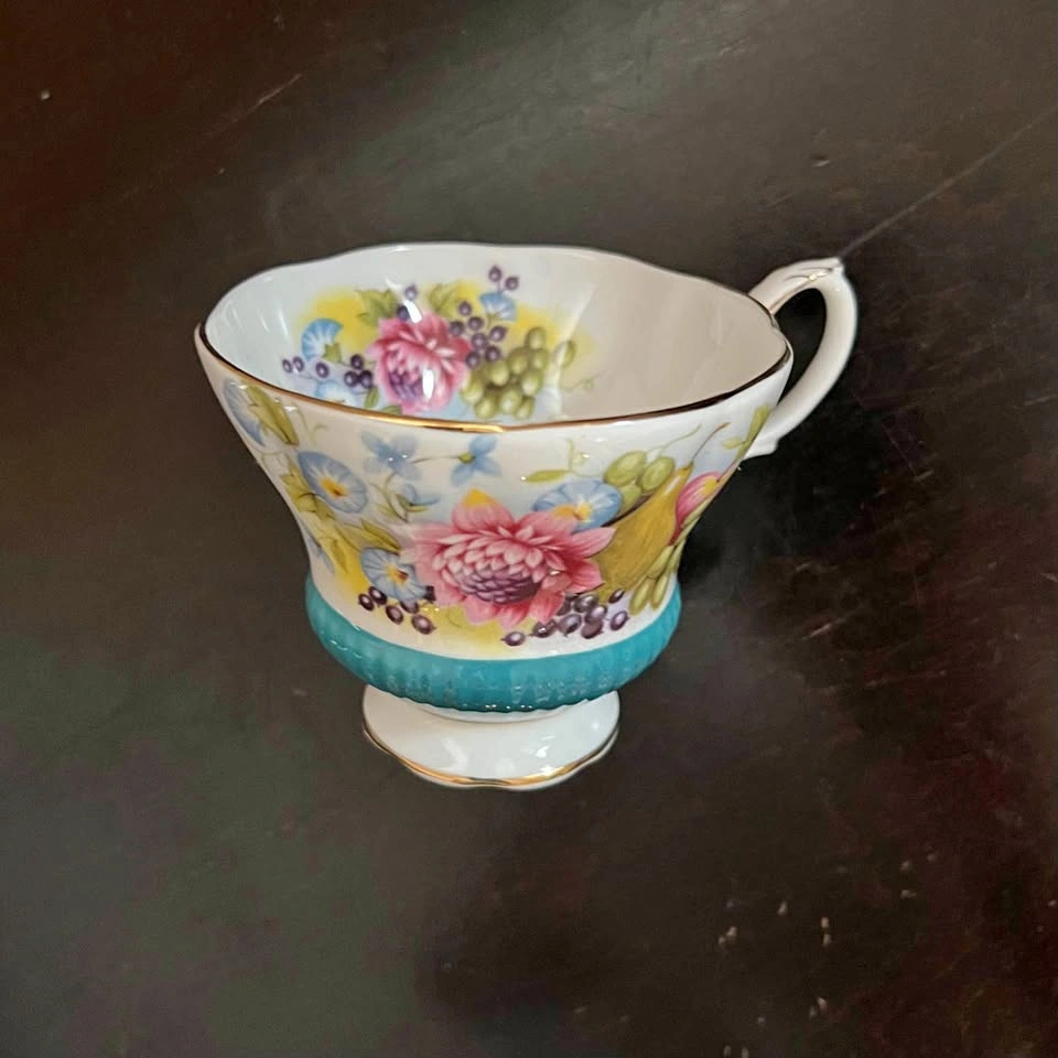Royal Albert Bone China Orphan Teacup Country, Fayre Series