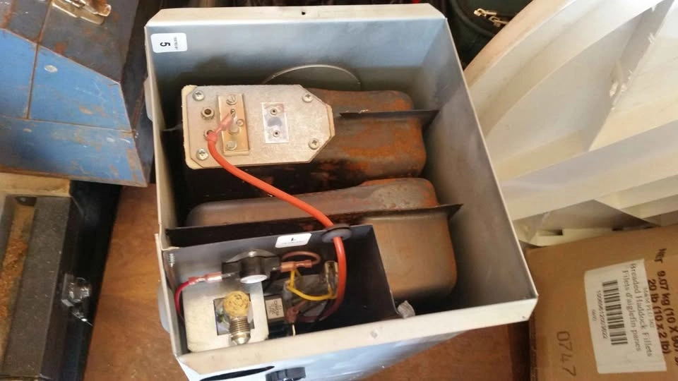 RV furnace - photo 2