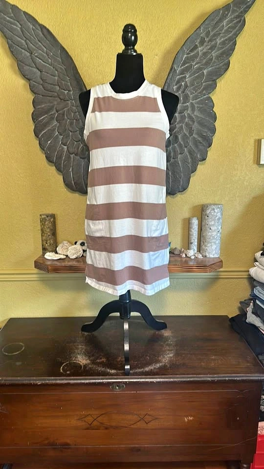 Old Navy Striped Dress With Pockets