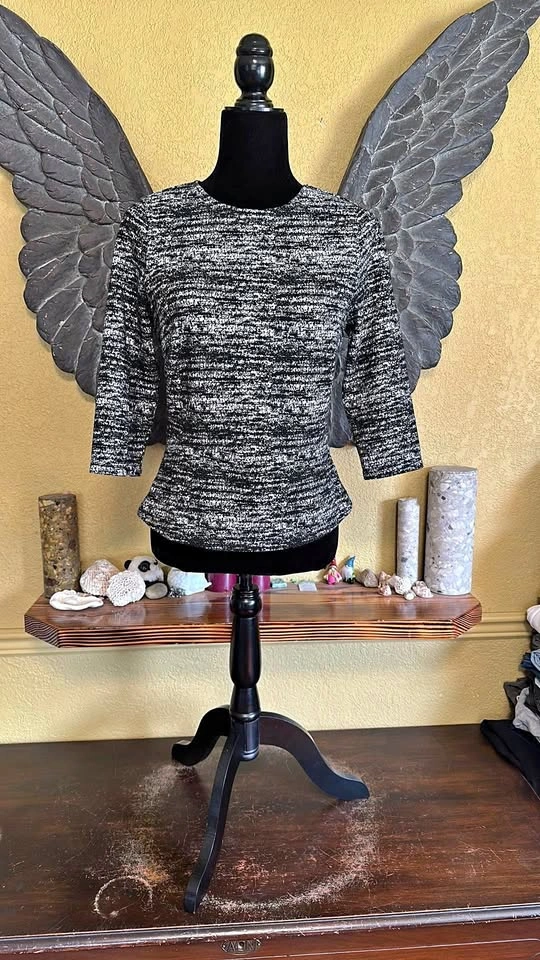 Lord & Taylor 3/4 sleeve Top