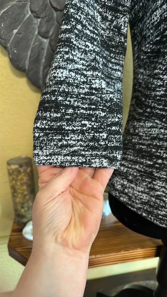 Lord & Taylor 3/4 sleeve Top - photo 2