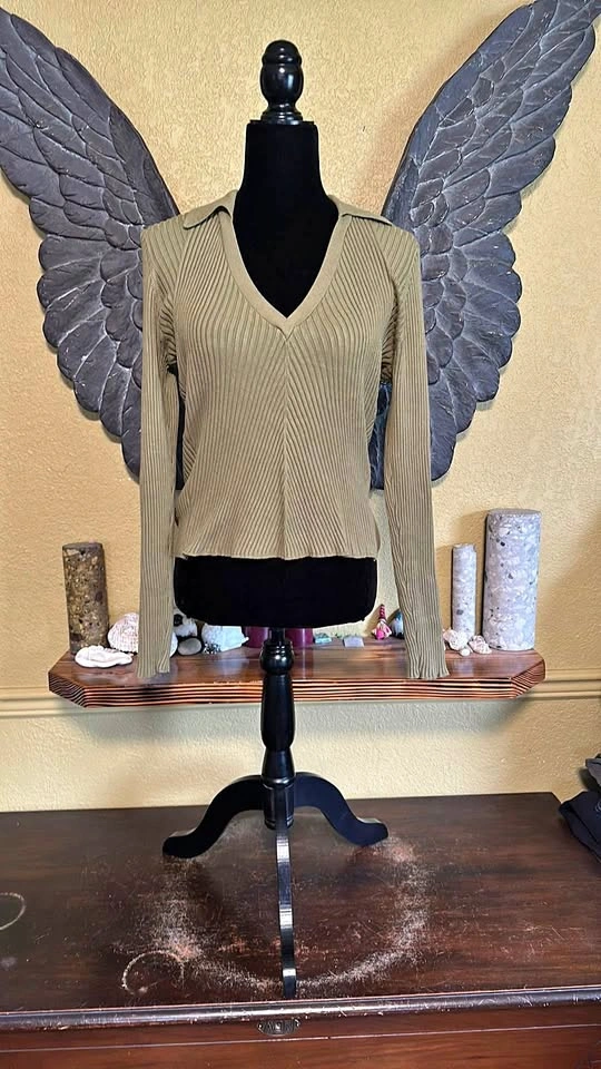 Dynamite Olive Ribbed V-Neck Sweater Top