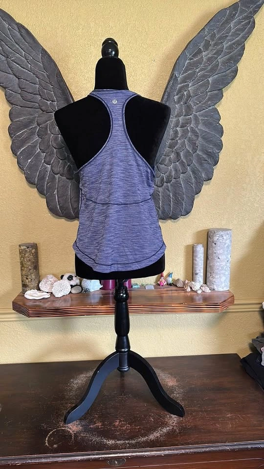 Lululemon Racerback Tank Top - photo 4