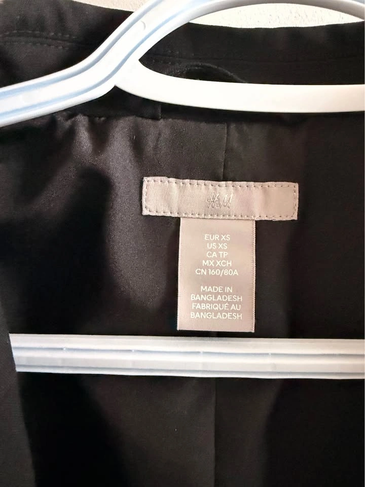 Oversized Woman’s Black Blazer - H&M (size XS) - photo 4